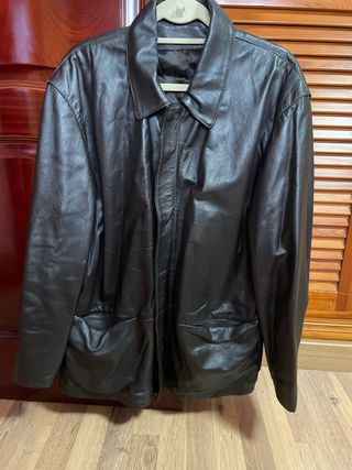 Chaqueta de piel marrón