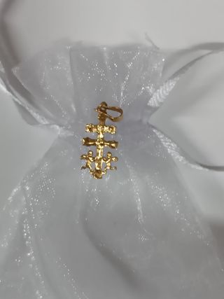 Dije Oro 18k cruz de caravaca