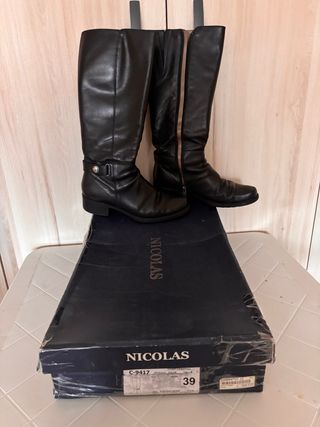 Botas altas Nicolas Talla 39 Negras, tacón bajo