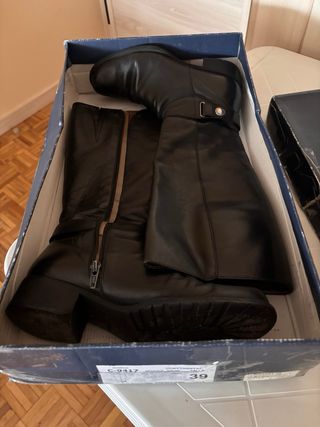 Botas altas Nicolas Talla 39 Negras, tacón bajo