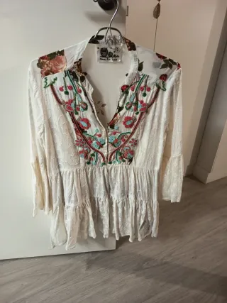 Blusa Peace of Mind bordada talla única