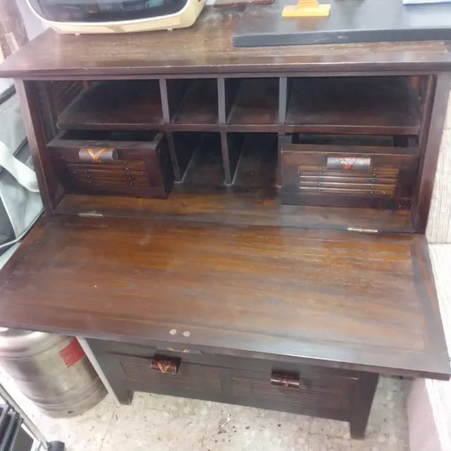 Mueble antiguo madera y bambú