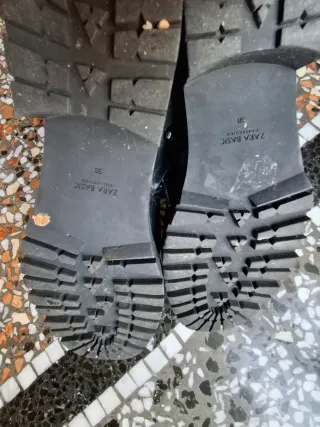 Stivali Zara neri con fibbie