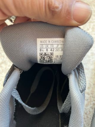 Zapatillas Adidas Grises y Negras