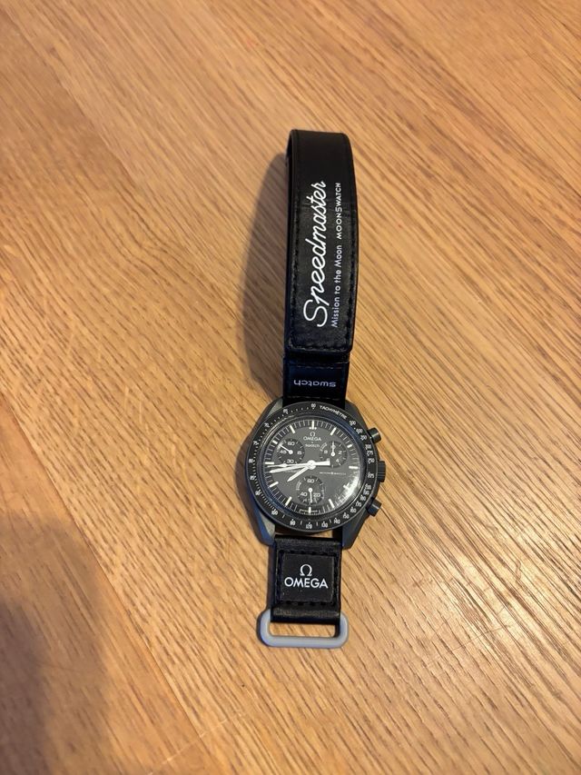 Swatch MISSION TO THE MOON