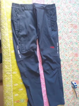 Pantalones de senderismo grises
