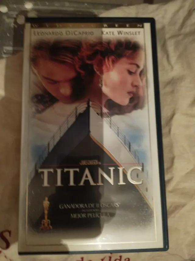 Titanic VHS