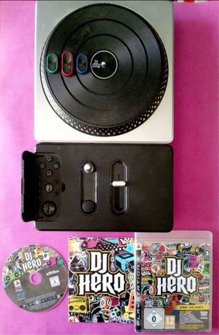 DJ Hero para PS3 con accesorios