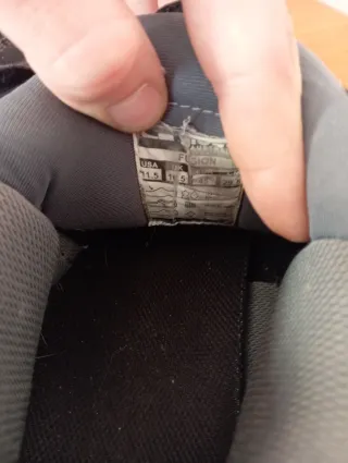 Zapatillas Globe Negras y Grises