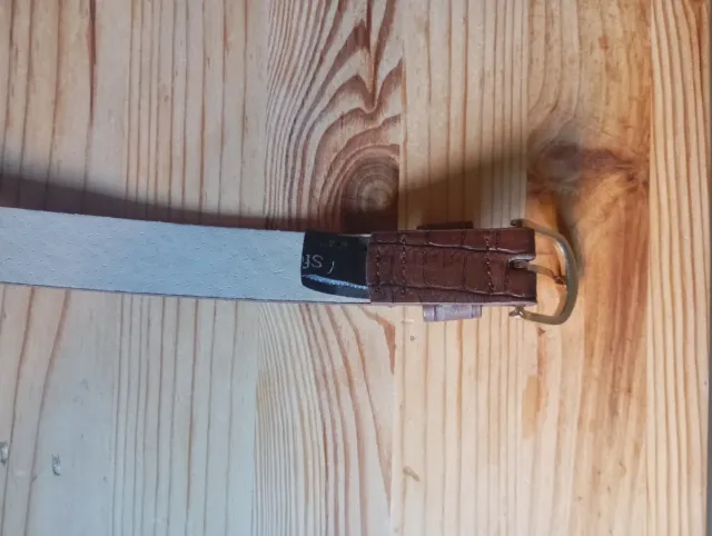 2 cinturones estrechos marrones