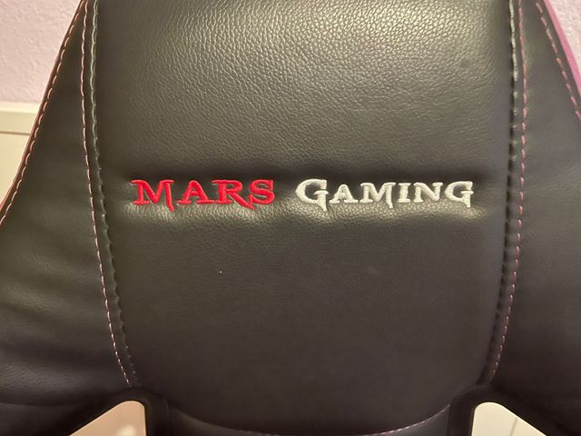 Silla Gaming Mars Gaming Negra y Morada