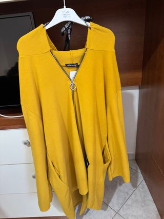 Blusa con zip e cappuccio taglia unica