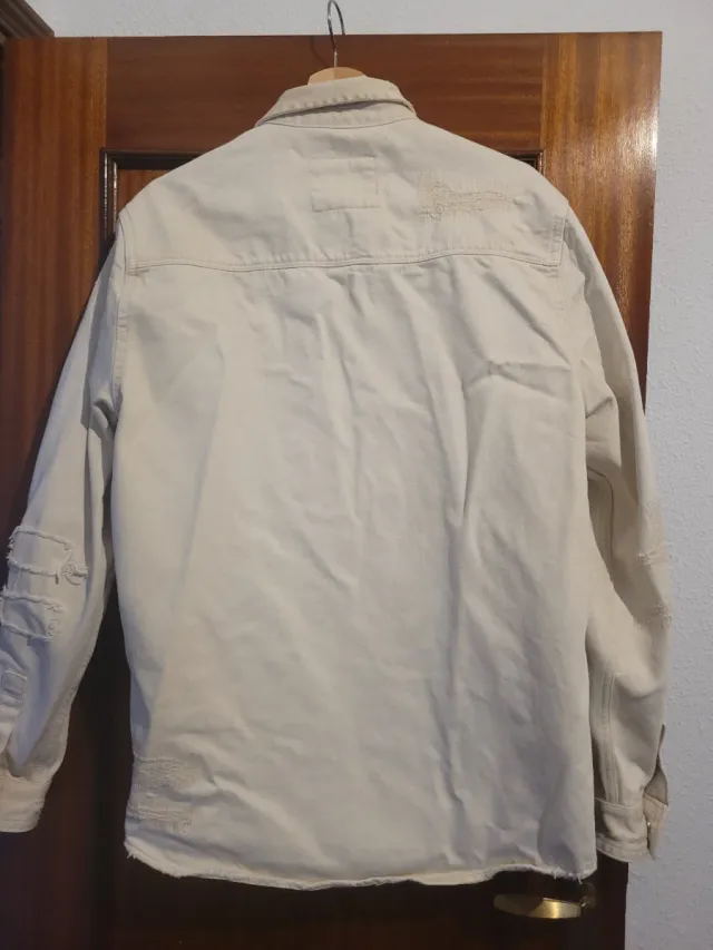 Sobrecamisa Zara vaquera desgastada