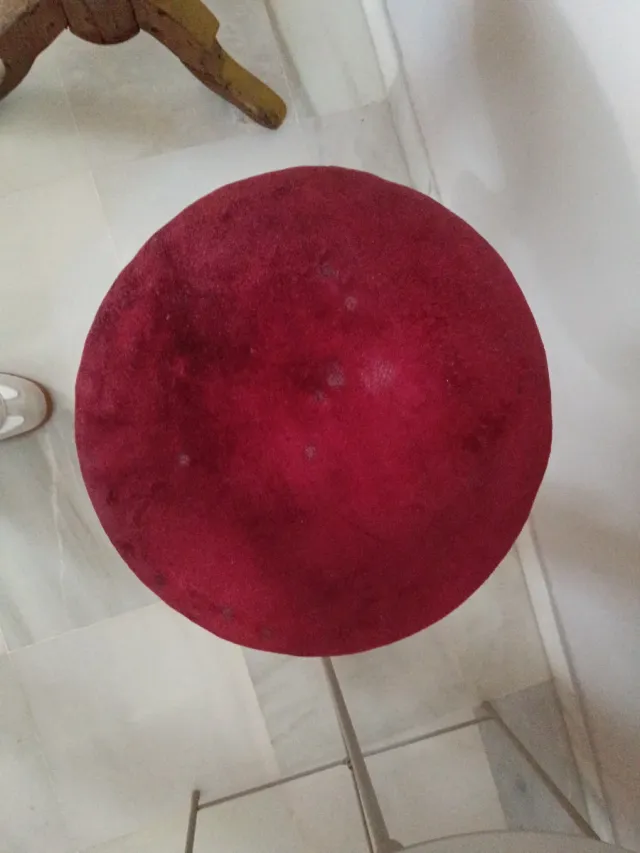 Taburete vintage terciopelo y madera