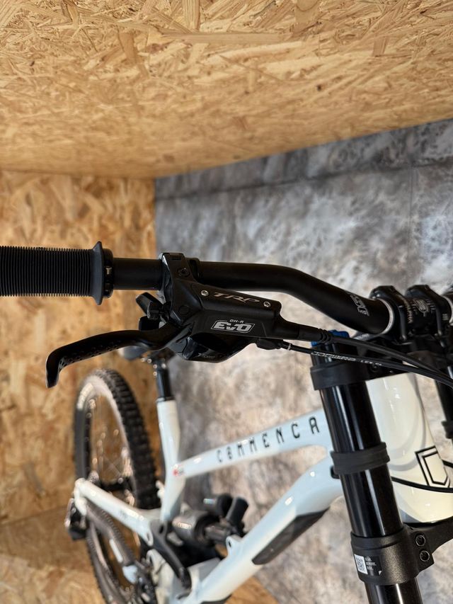 COMMENCAL FRS ESSENTIAL PURE WHITE 2025