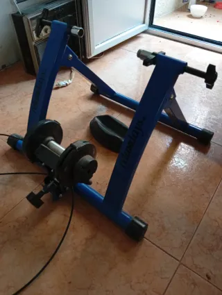 Rodillo de entrenamiento para bicicleta