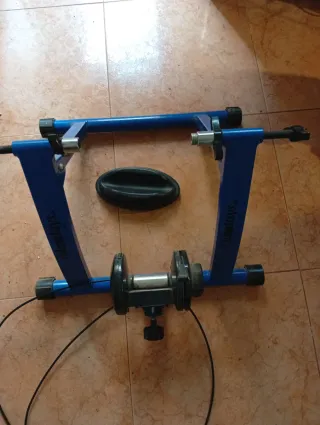 Rodillo de entrenamiento para bicicleta