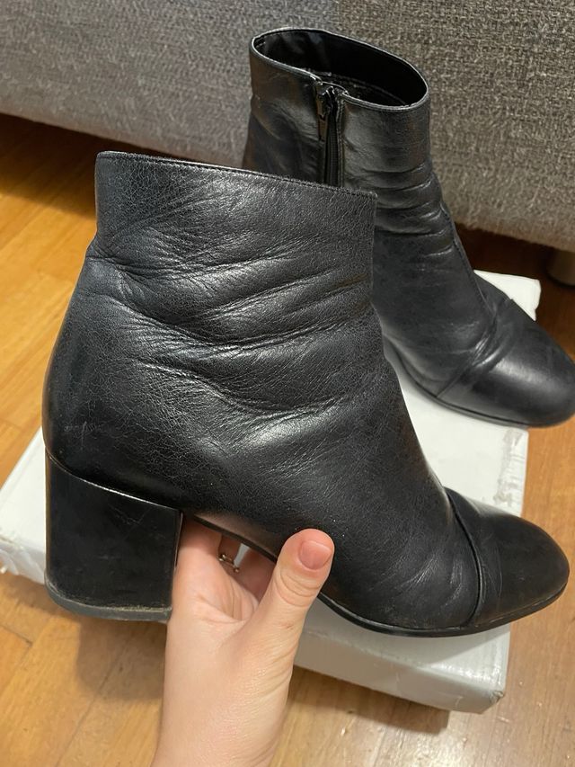 Stivaletti neri tacco largo