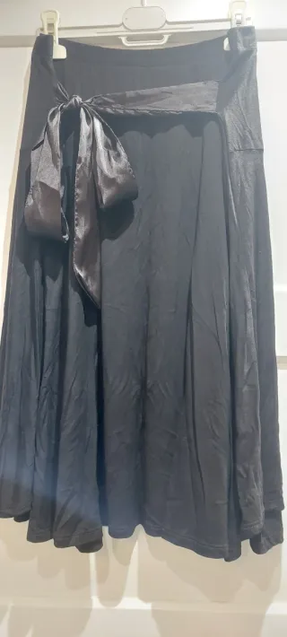 Falda marrón vuelo con lazada