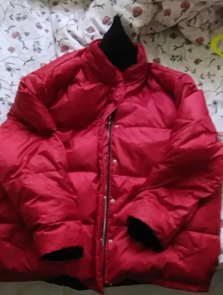 Chaqueta de plumas hombre roja
