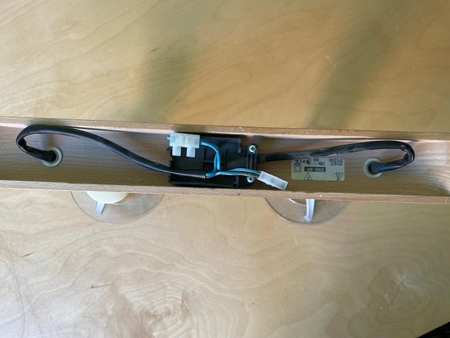 Aplique techo 2 bombillas madera y cristal