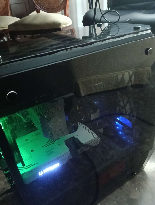 PC gaming (perfecto para 1080p) precio negociable