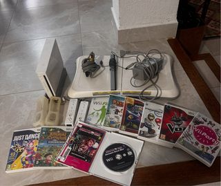 Nintendo Wii + 9 giochi + controller