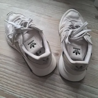 Zapatillas Adidas Beige/Gris