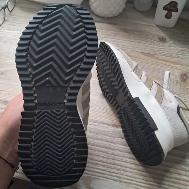 Zapatillas Adidas Beige/Gris