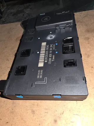 Módulo Puerta Mercedes CLK