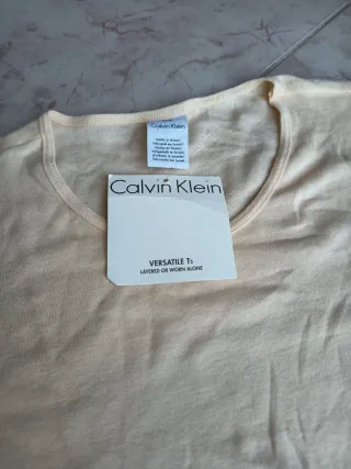 Camiseta Calvin Klein Beige Talla M Versatile Ts