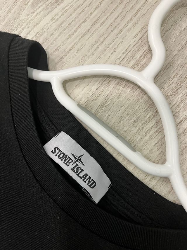 Camiseta Stone Island Negra