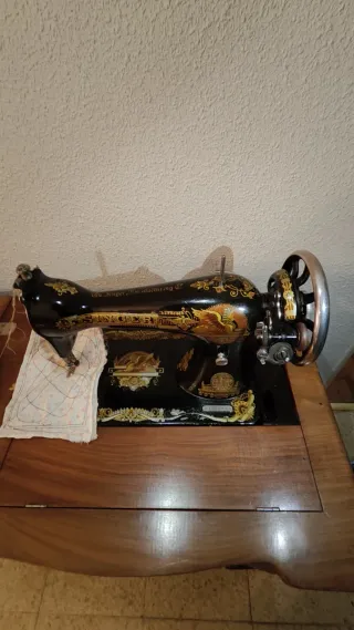 Máquina de coser Singer antigua