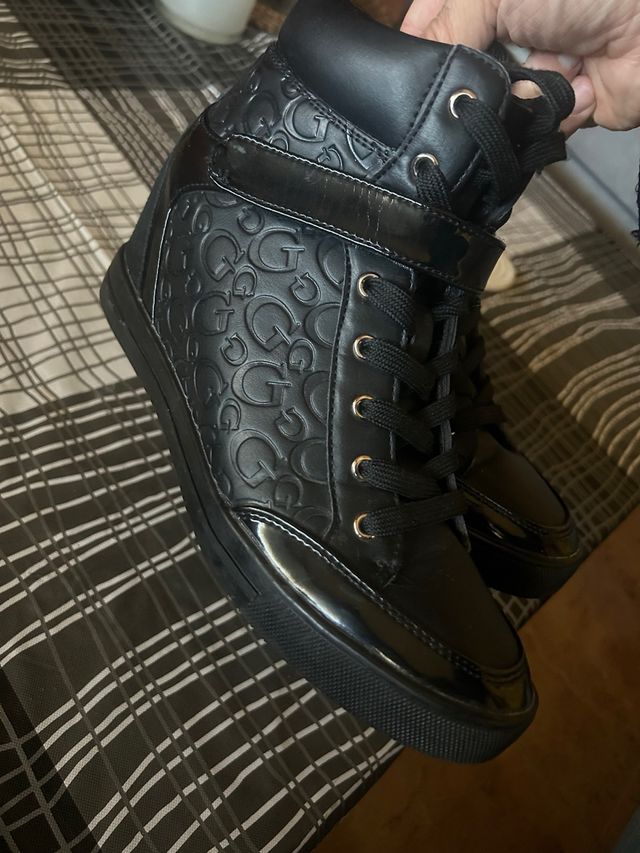 Deportivas Guess Tacón Interno Negras