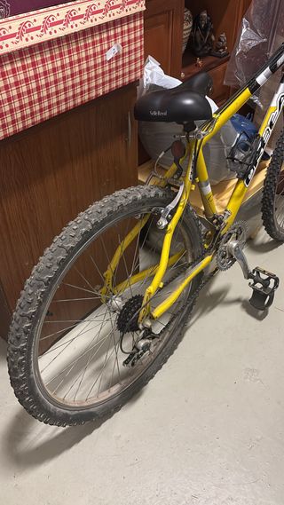 Bicicleta Montaña Amarilla Orbea Tuareg