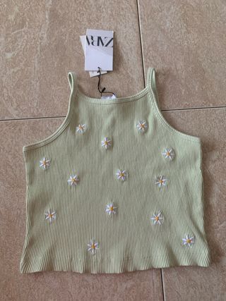 Camisetas Zara niña flores verde/ lila