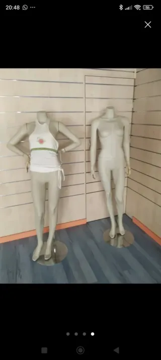 Maniquíes de mujer beige