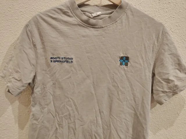 Camiseta Roots Studio x Springfield