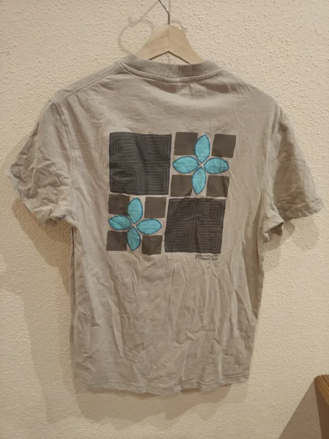 Camiseta Roots Studio x Springfield