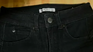 Lote 2 Pantalones vaqueros Pull&Bear, 1 negro 1 a