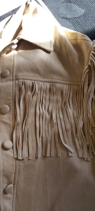Chaqueta de ante con flecos