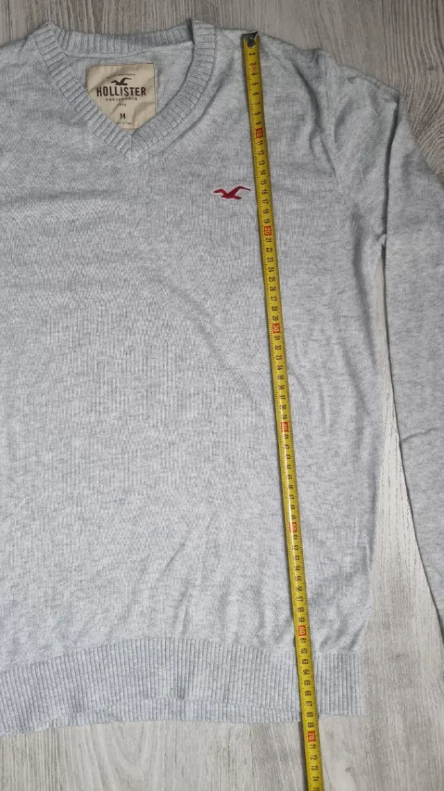 Jersey Hollister Gris Talla M