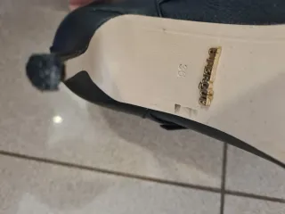 Botines tacón piel negros