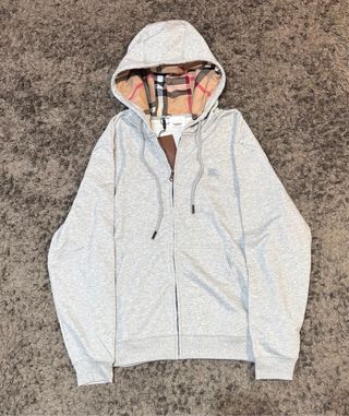 Sudadera Burberry con capucha gris