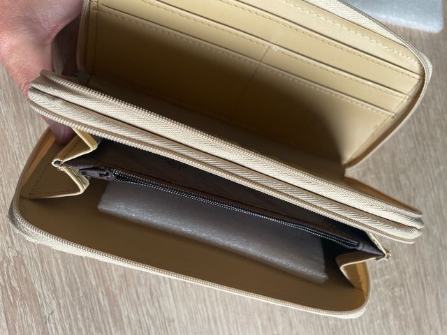 Cartera Carolina Herrera CH Beige/Gris