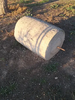 Rulo de piedra antiguo