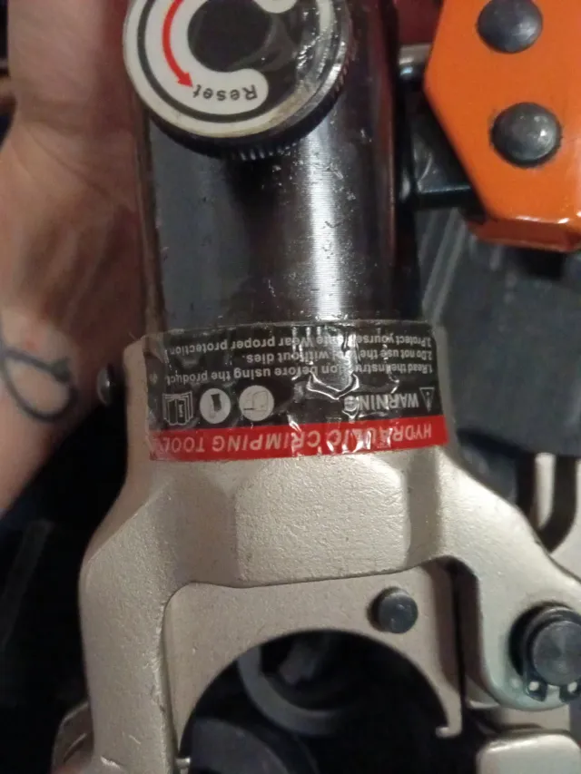 Alicates de prensar hidráulicos