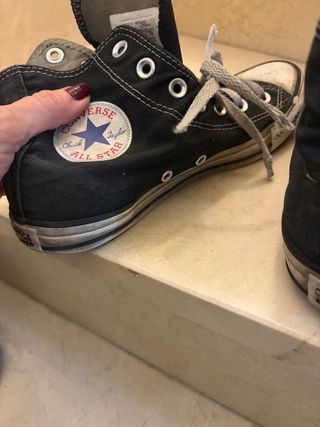Converse negras altas usadas