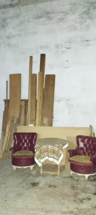 Carpintería, herramientas, y maderas varias