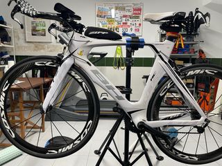 Bicicleta Triatlón BH Aerolight RC Carbono